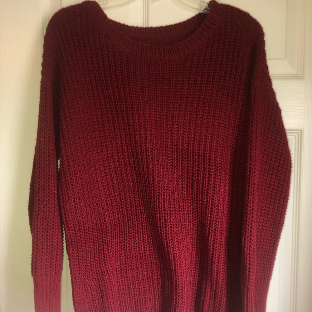 Maroon sweater